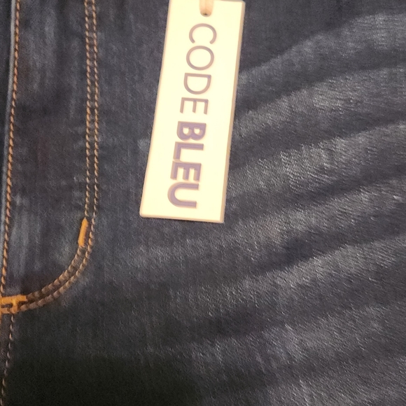 Code Bleu Plus Size Jeans - Picture 6 of 16